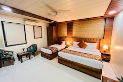 Hotel The Paramont Near Delhi IGI Airport, Delhi