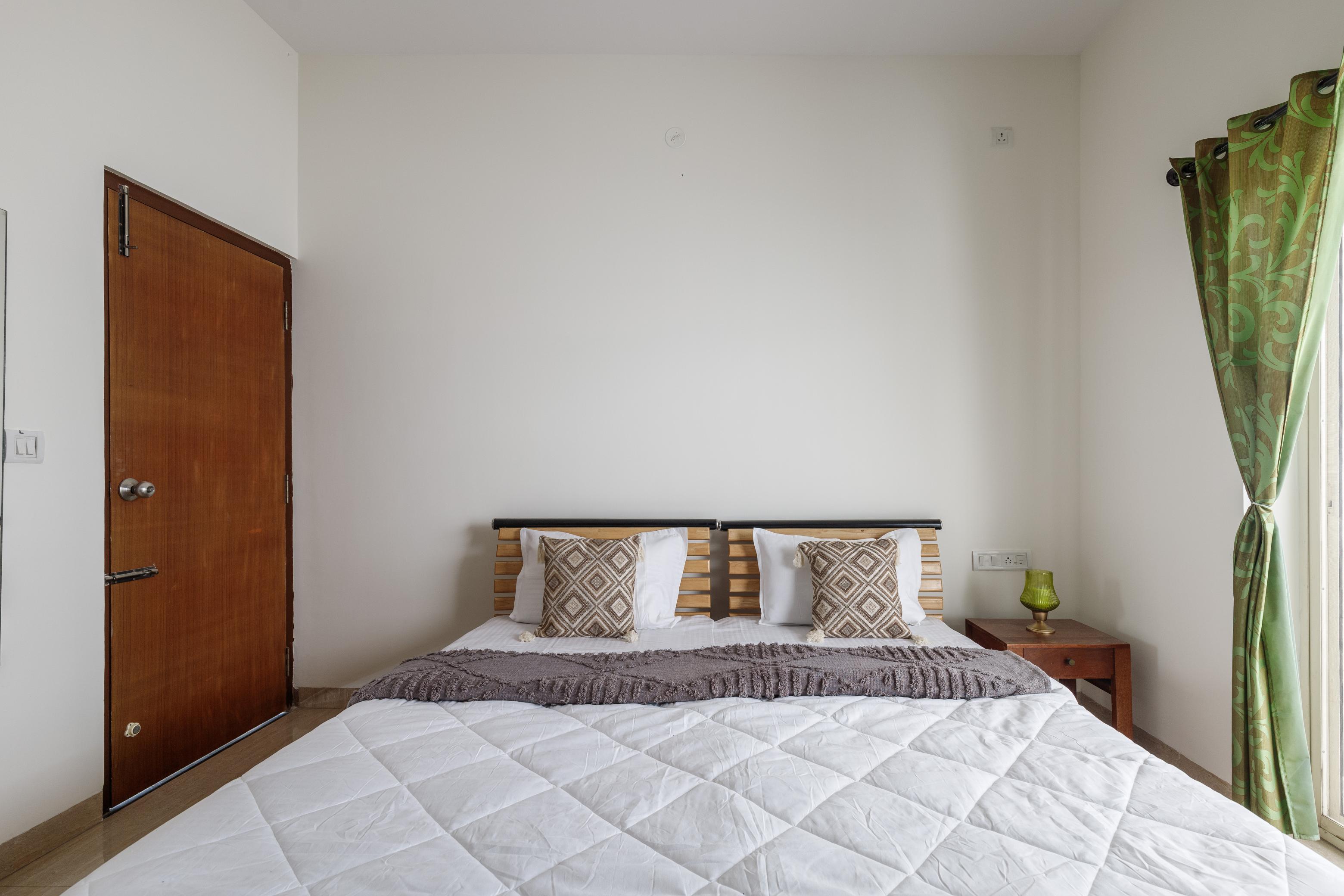 Villa Varaahi| Nr Art of Living Kanakpura Road - Tap to explore photos