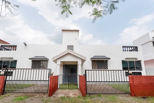 Bubble Nest Villa by Palette Homes 2BHK | Jacuzzi | Pool | Lonavala