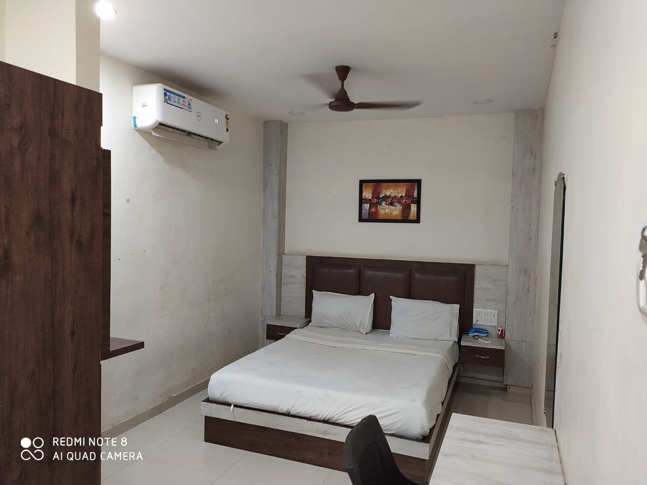 Hotel Avion Park Mumbai - Tap to explore photos