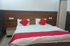 Next 2 hotel, Mohali