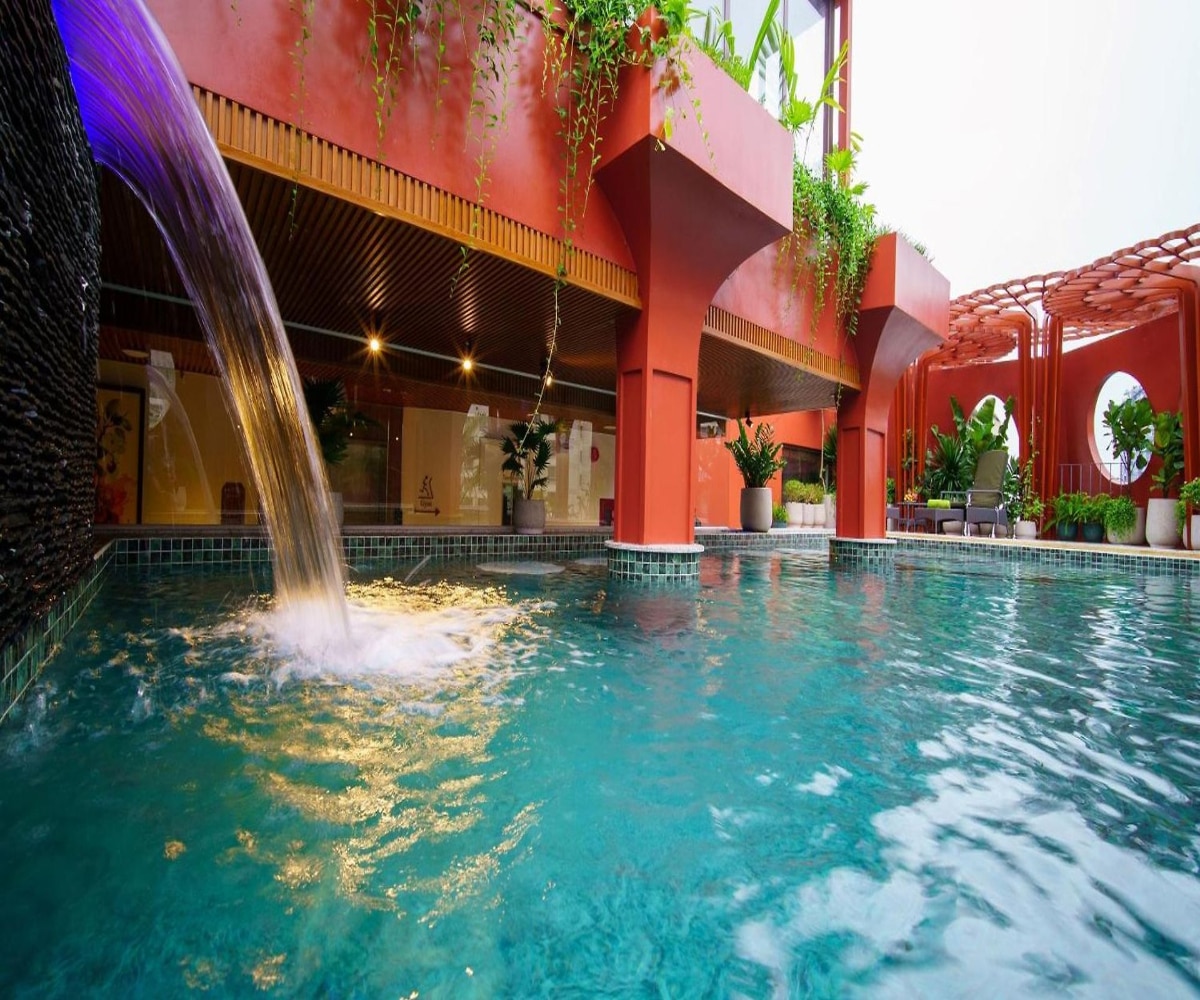 Me Saigon Boutique Hotel - Tap to explore photos