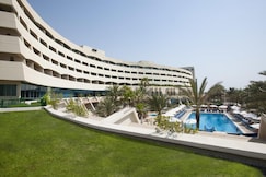 Occidental Sharjah Grand, صحار