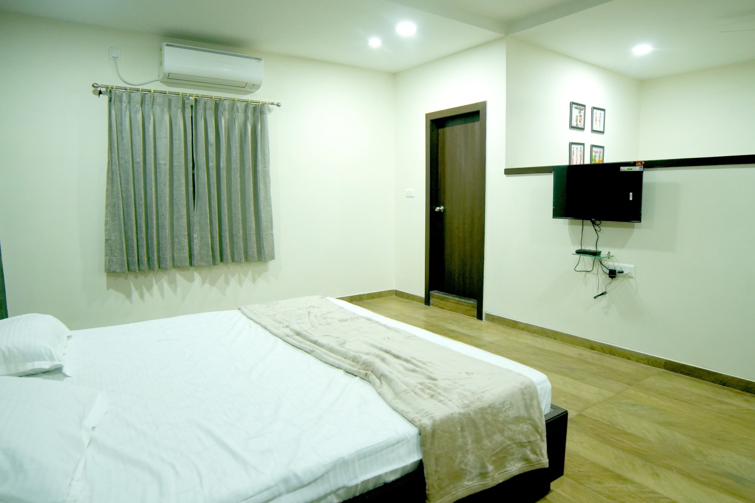 GUPTHA'S CHAYA INN - Tap to explore photos
