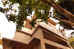 Mohor Bari Homestay Khola Akash, Shantiniketan