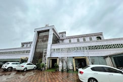 Hotel Wood Castle, Raipur, Chhattisgarh