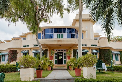 Shikarbadi Hotel ( By the Lake )- Heritage by HRH Group of Hotels