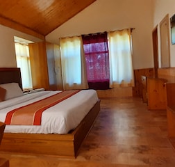 Deluxe room with mountain view