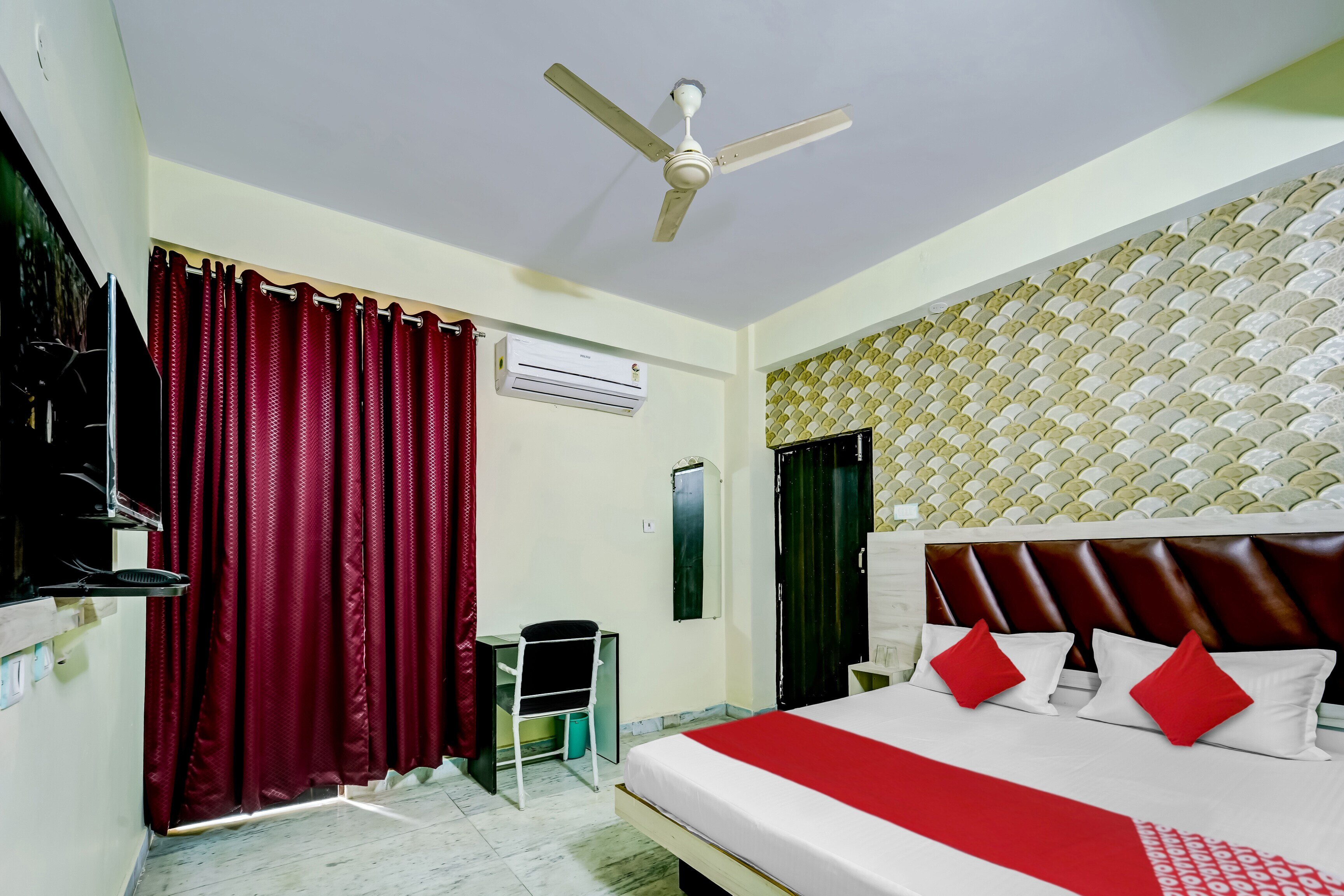 Hotel O Magadh Crystal - Tap to explore photos