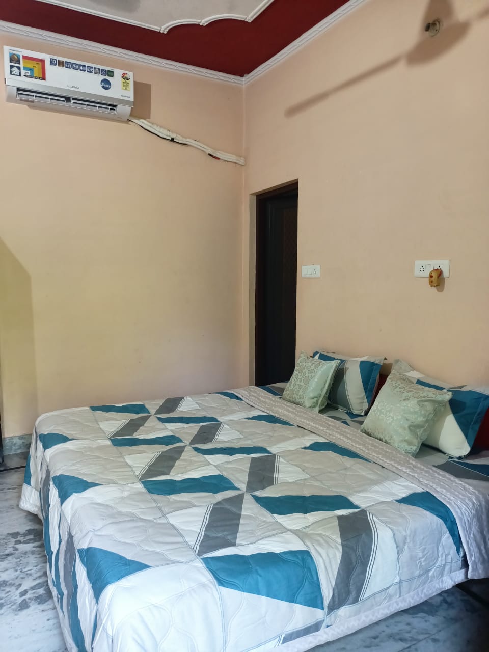 INDIE HOMESTAY RISHIKESH - Tap to explore photos