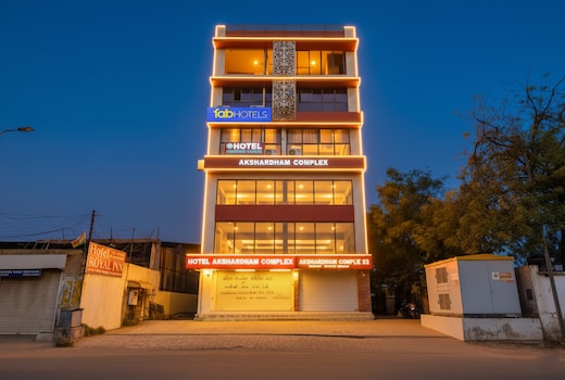 FabHotel Green Park- Nr. Geeta Mandir