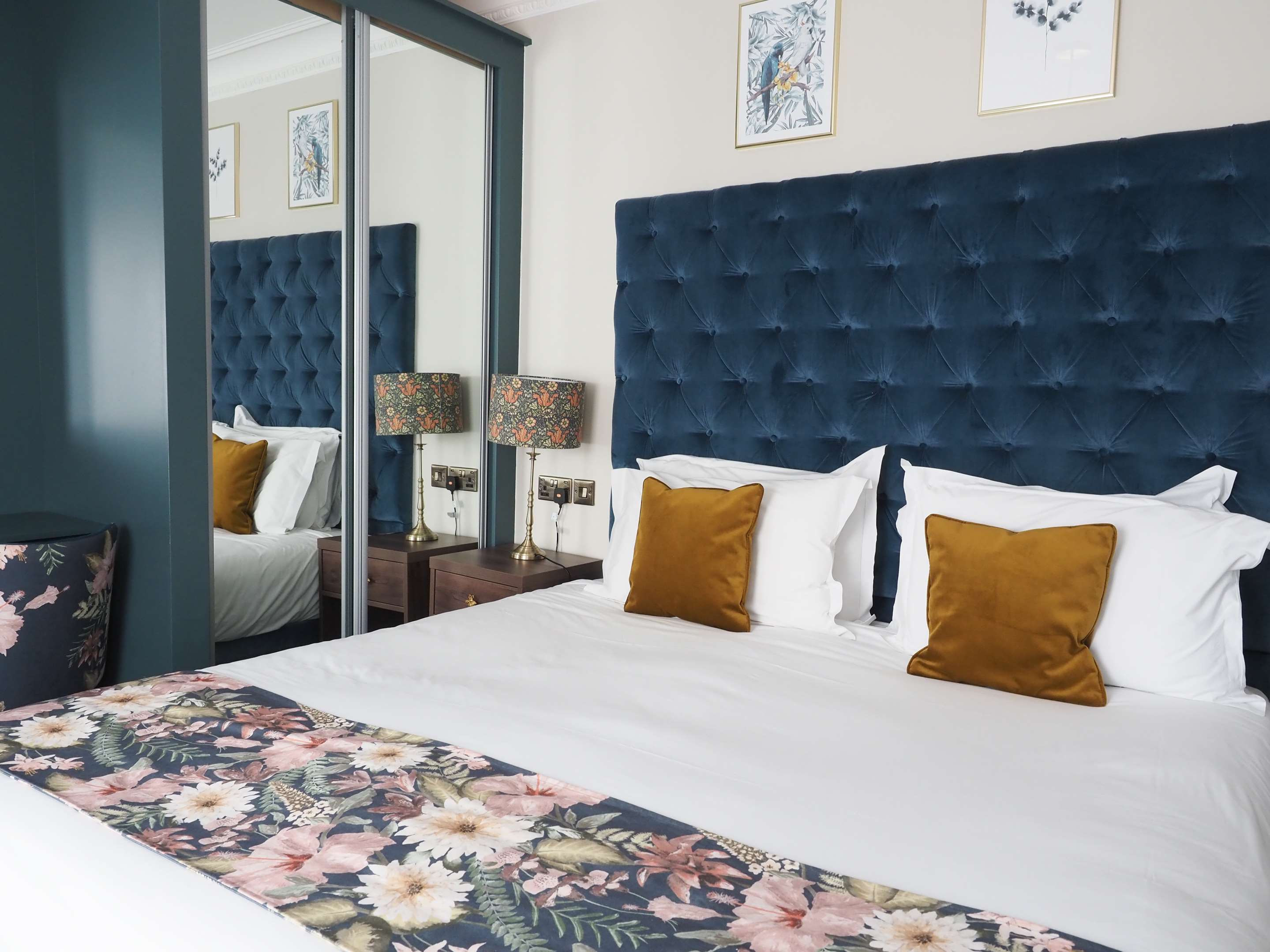 Hotel Collingwood, BW Signature Collection - Tap to explore photos