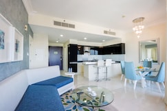 ELIVAAS Curated 2BR in Downtown, Next to Dubai Mall, Dubai