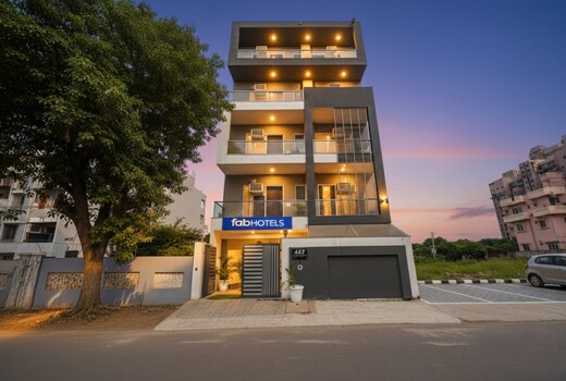 FabHotel Alpha Near Golf Course Road Gurgaon