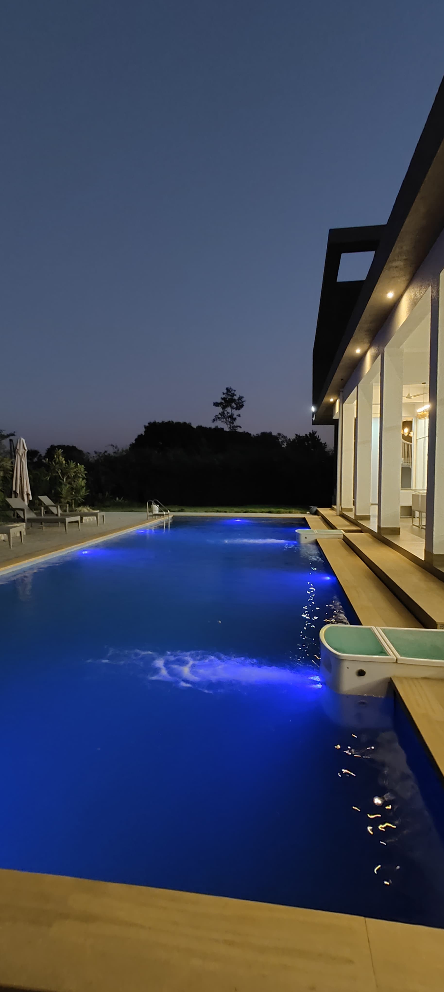 Chill0ut space with Jacuzzi 3