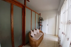 Na-U-Iaka Homestay, Shillong