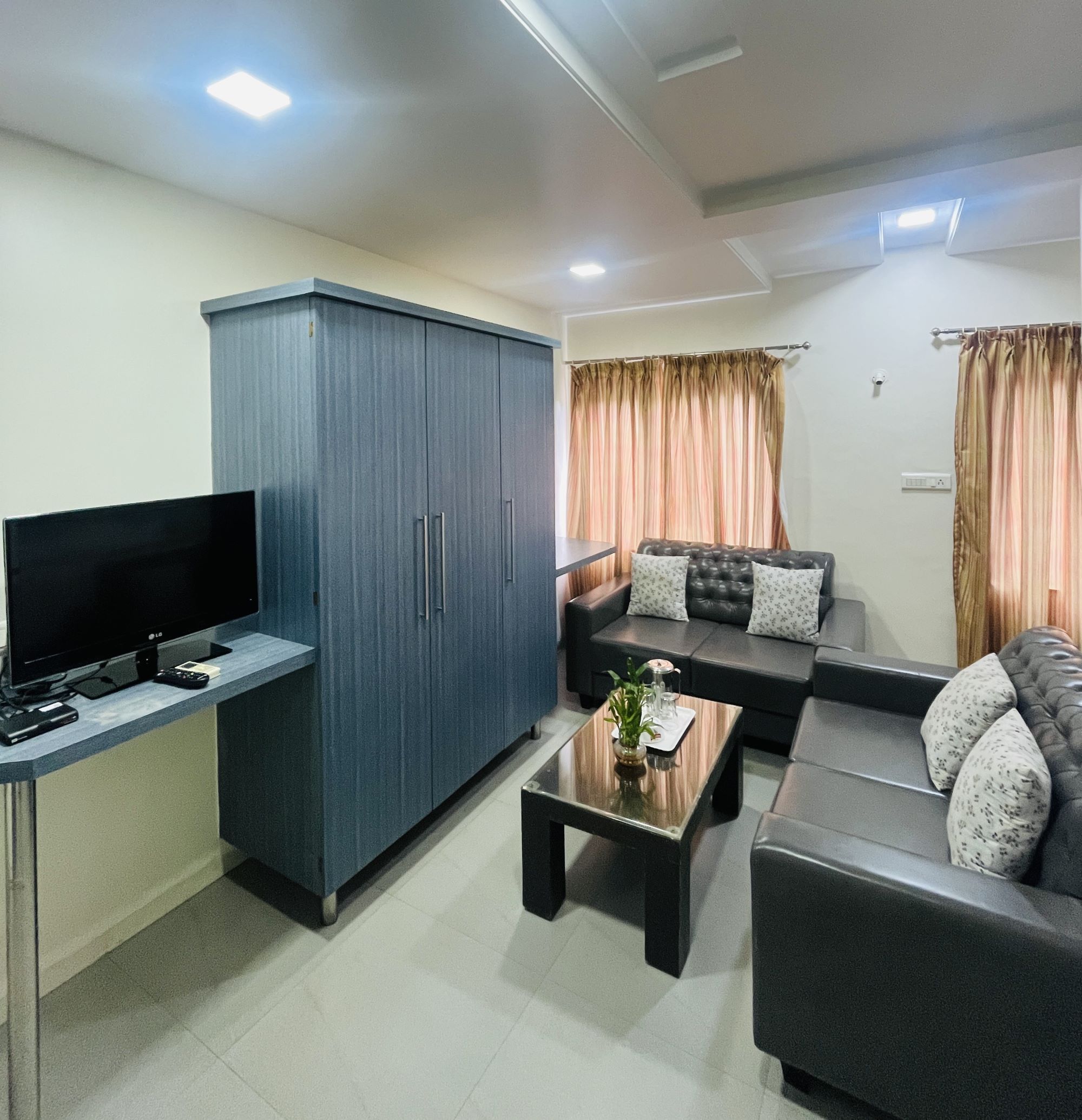 Hotel Vivek 4