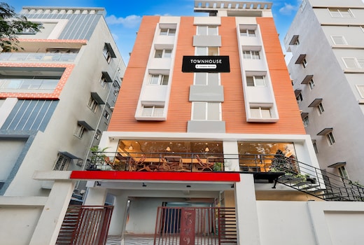 Super Townhouse MVP Sector With Kailasagiri Hill View