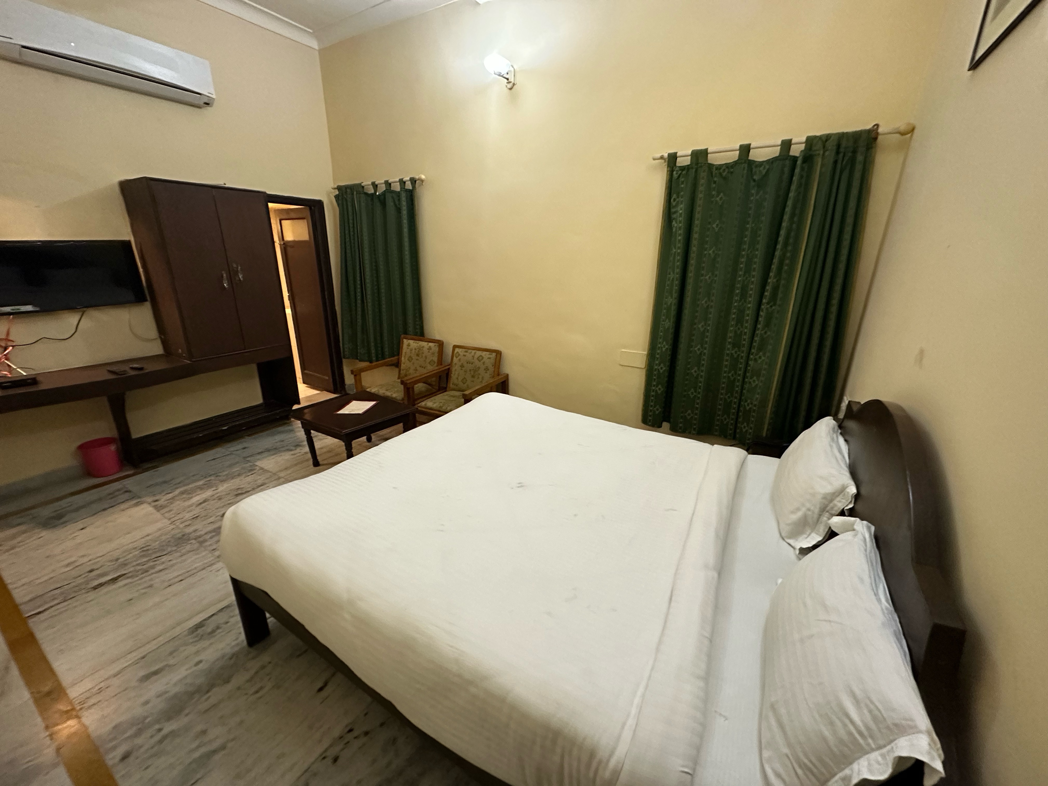 Hotel Shri karni niwas - Tap to explore photos