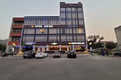 Hotel Mirage Mohali, Chandigarh