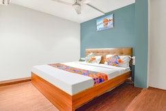FabHotel Nidhivan, Surat