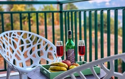 SUNRISE STUDIO With Private Balcony