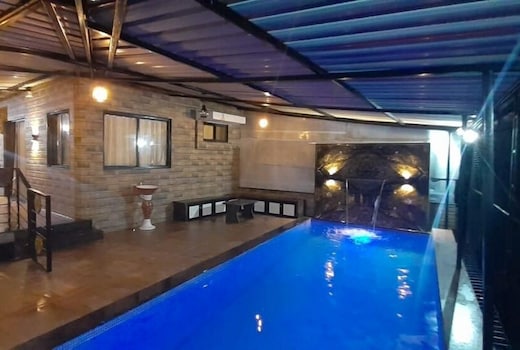 Mount Cottage Exotic 2 bedroom with PRIVATE POOL