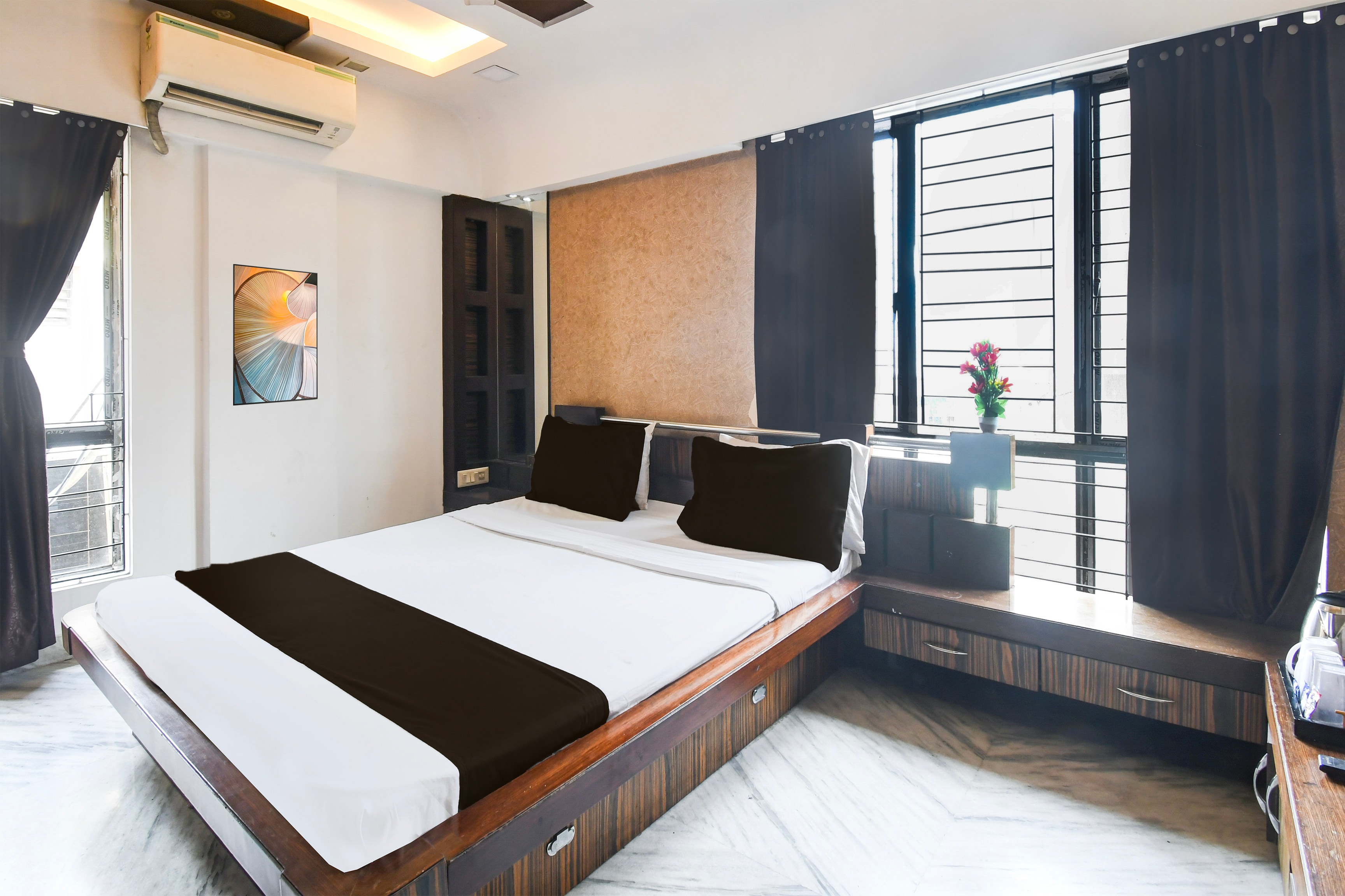 Hotel O Priyanka Guest House - Tap to explore photos