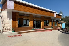 Apple Garden Goldstone Exotic, Dhanaulti