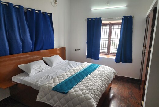 AVANDRA HOMESTAY