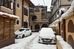 Rosa 42, Srinagar