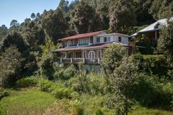 StayVista at 3 Rooms @ The Verandah, Mukteshwar