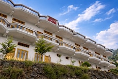 Hotel Divine, Barkot