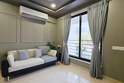 2bhk luxurious apartment Boojee1, Mumbai