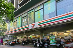 Loveness Apartelle, Metro Manila