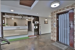 Hotel Preet Palace, Valsad