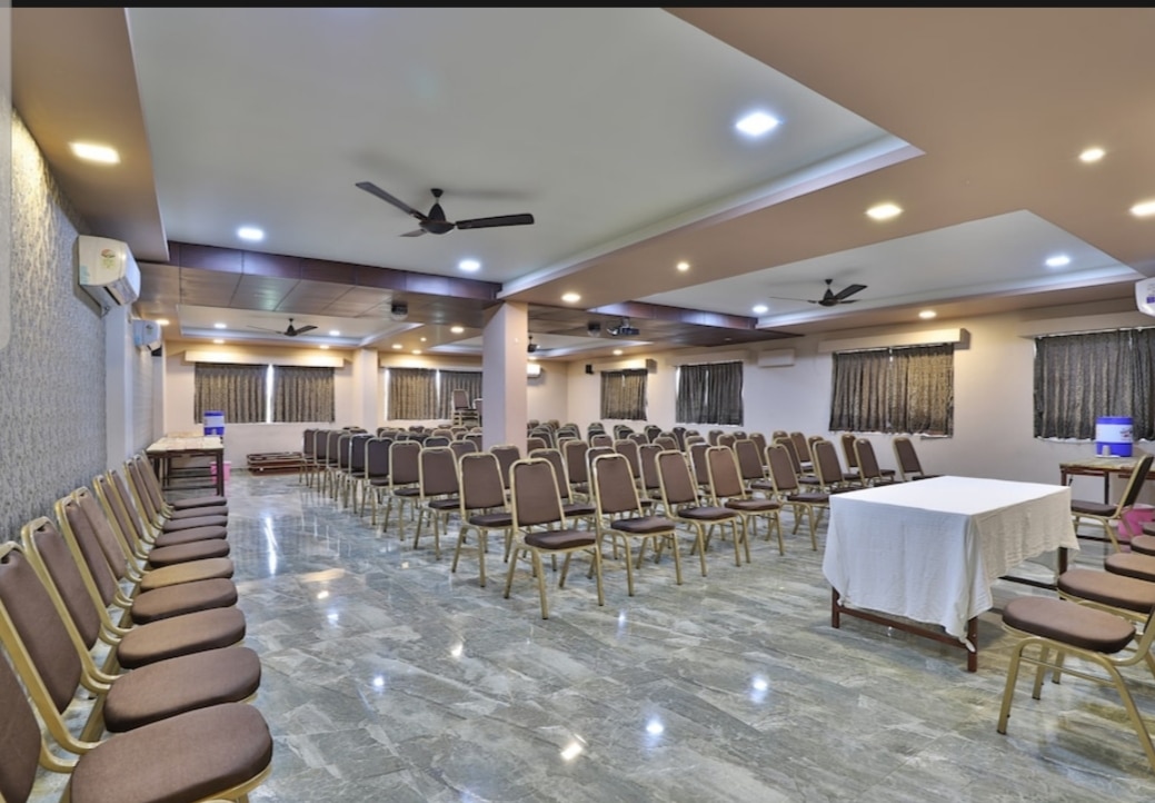 Photos of Hotel Preet Palace Hotel in Valsad