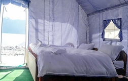 Deluxe Camp near Pangong Lake