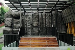 Ohstayz Annam | Luxury Private Pool Villa in Athirappilly, Udumalapet