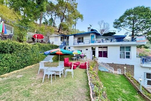 Golden Zenith villa