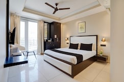 Super Townhouse Oak Udyog Vihar, Gurgaon