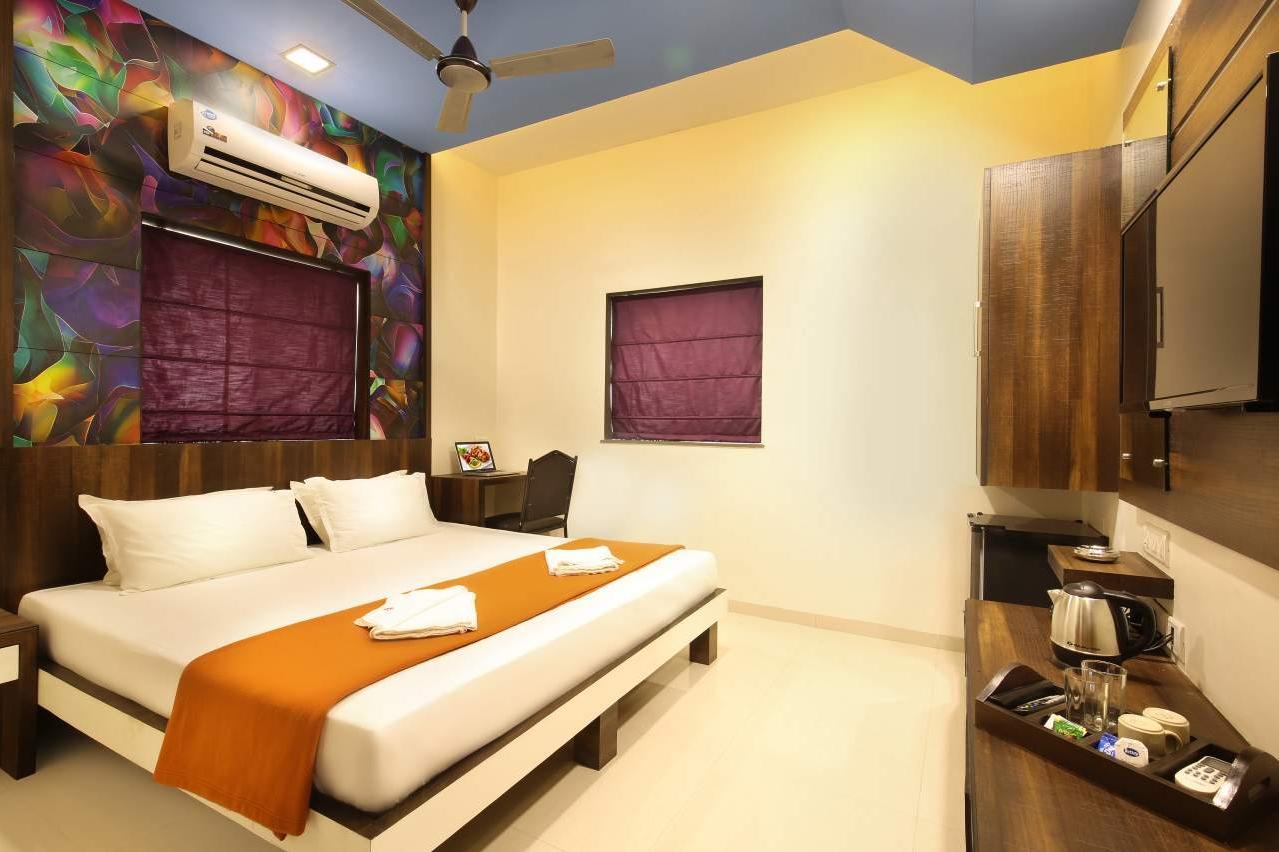Hotel Lonavla - Tap to explore photos