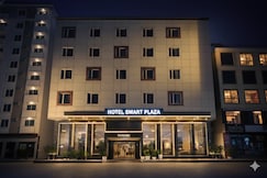 Hotel Smart Plaza By SMART GROUP, Delhi