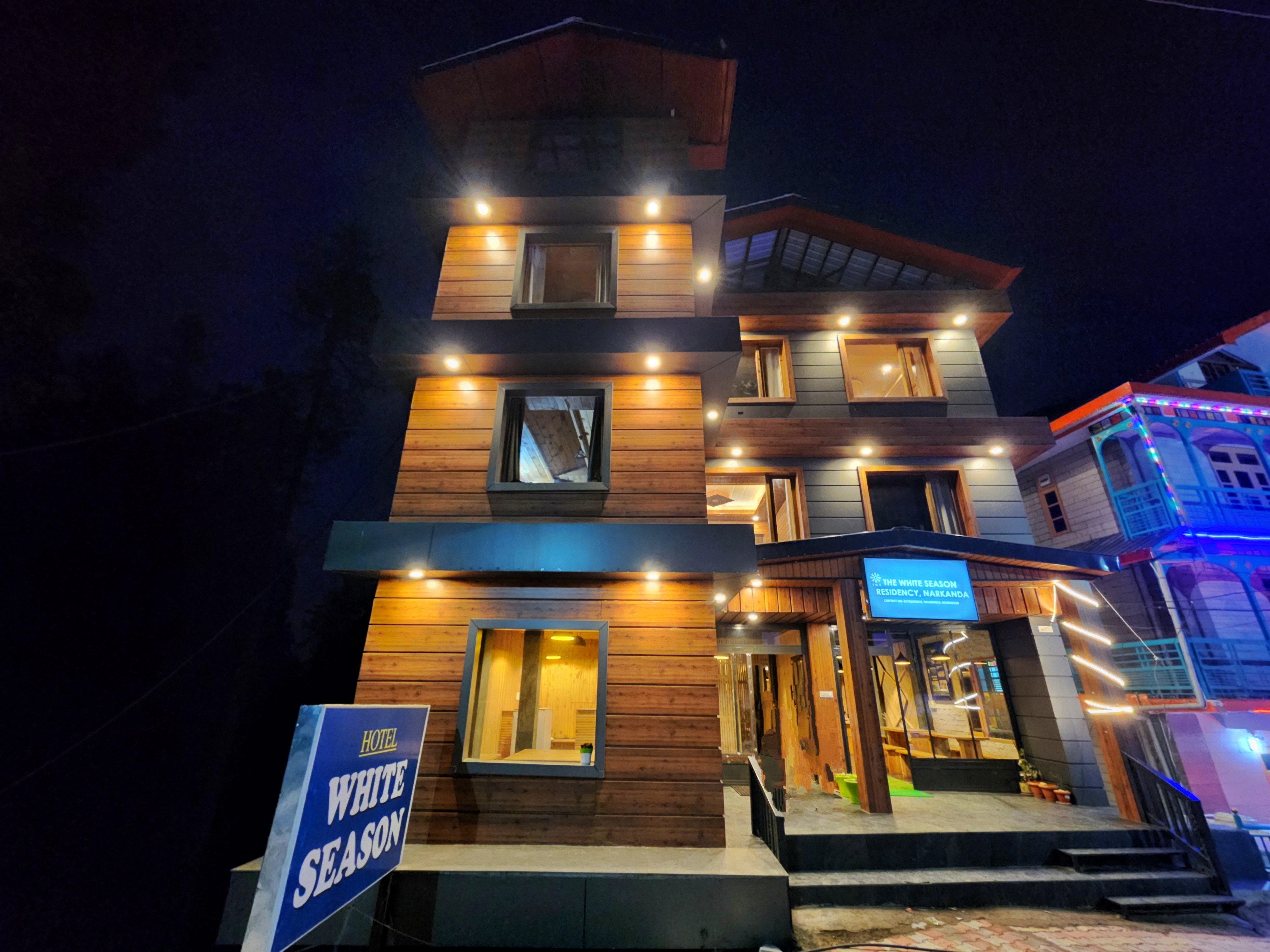 The White Season Residency, Narkanda - Tap to explore photos