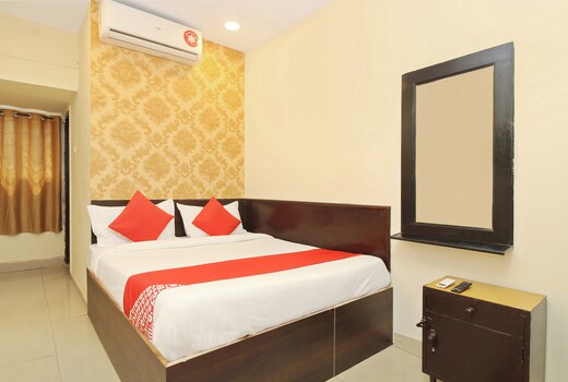 Hotel O Vasundhara Guest House Near Tankbund
