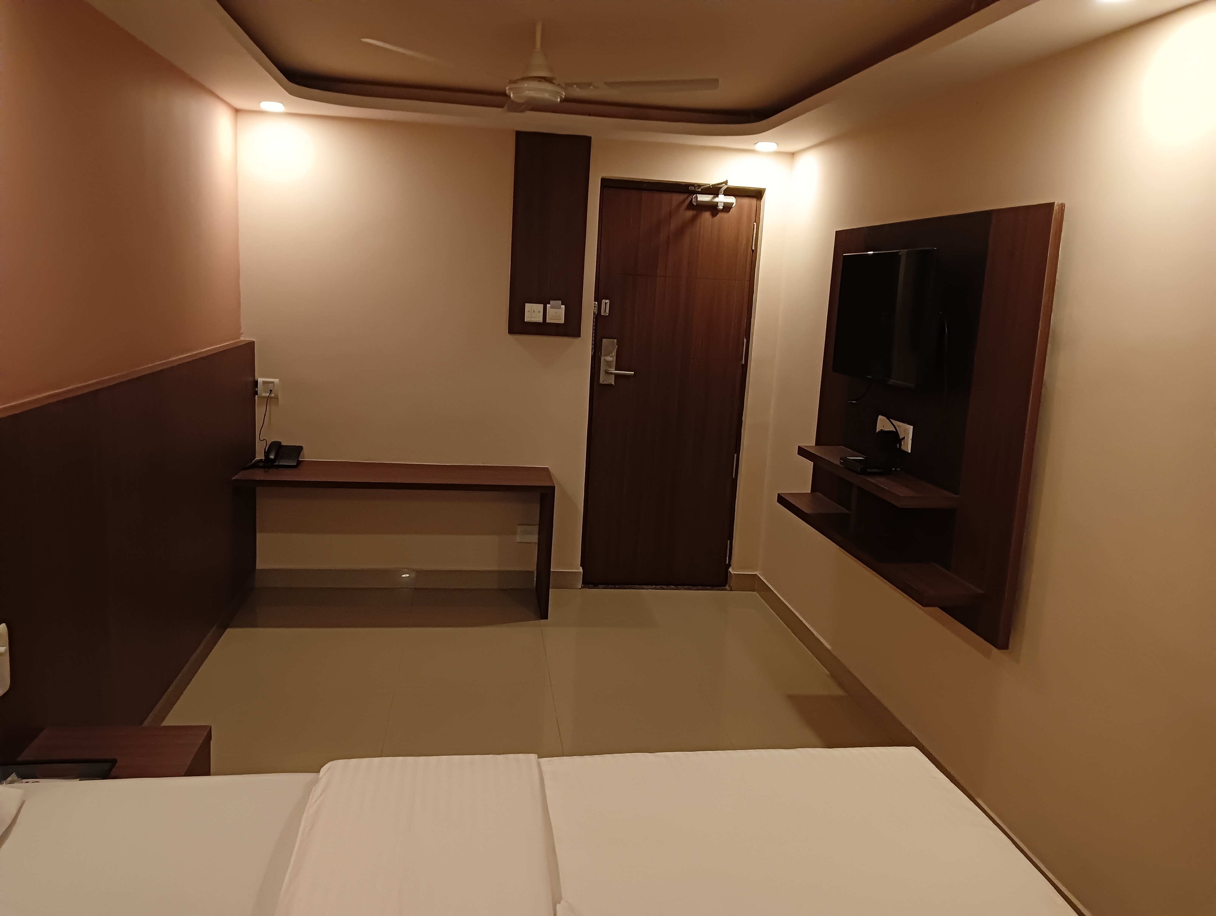 Pai Vihar Boarding & Lodging - Tap to explore photos