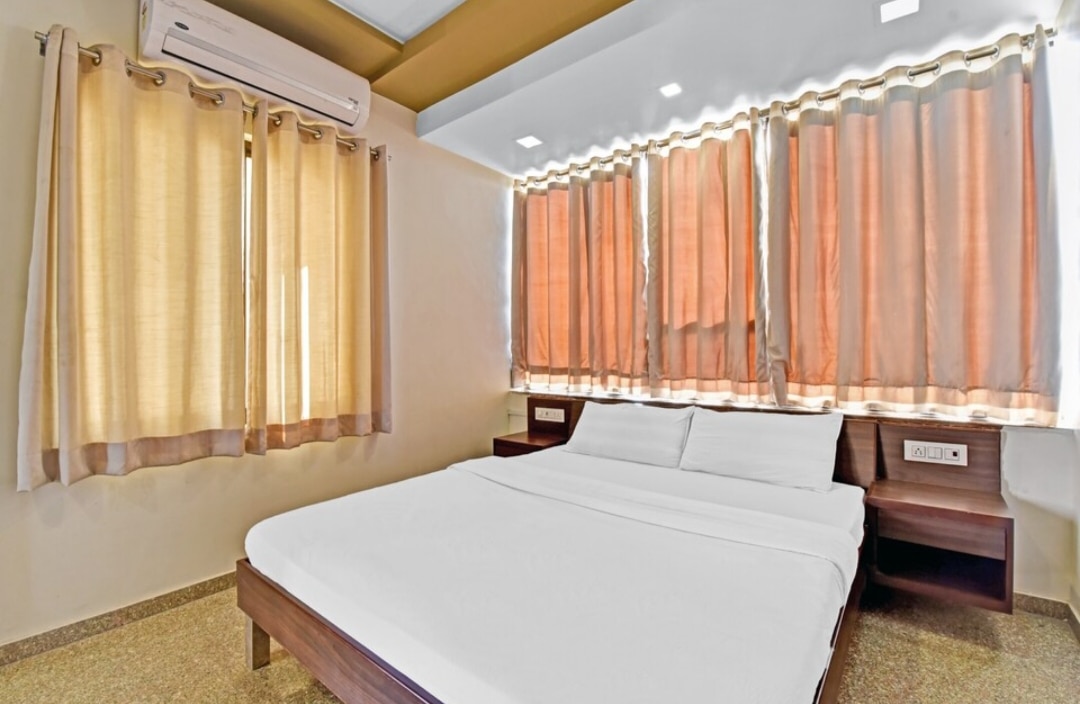 Hotel Maharani Palace - Tap to explore photos