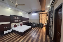 Bharat Guest House @ 1 Km from Anand Vihar Station, Ghaziabad