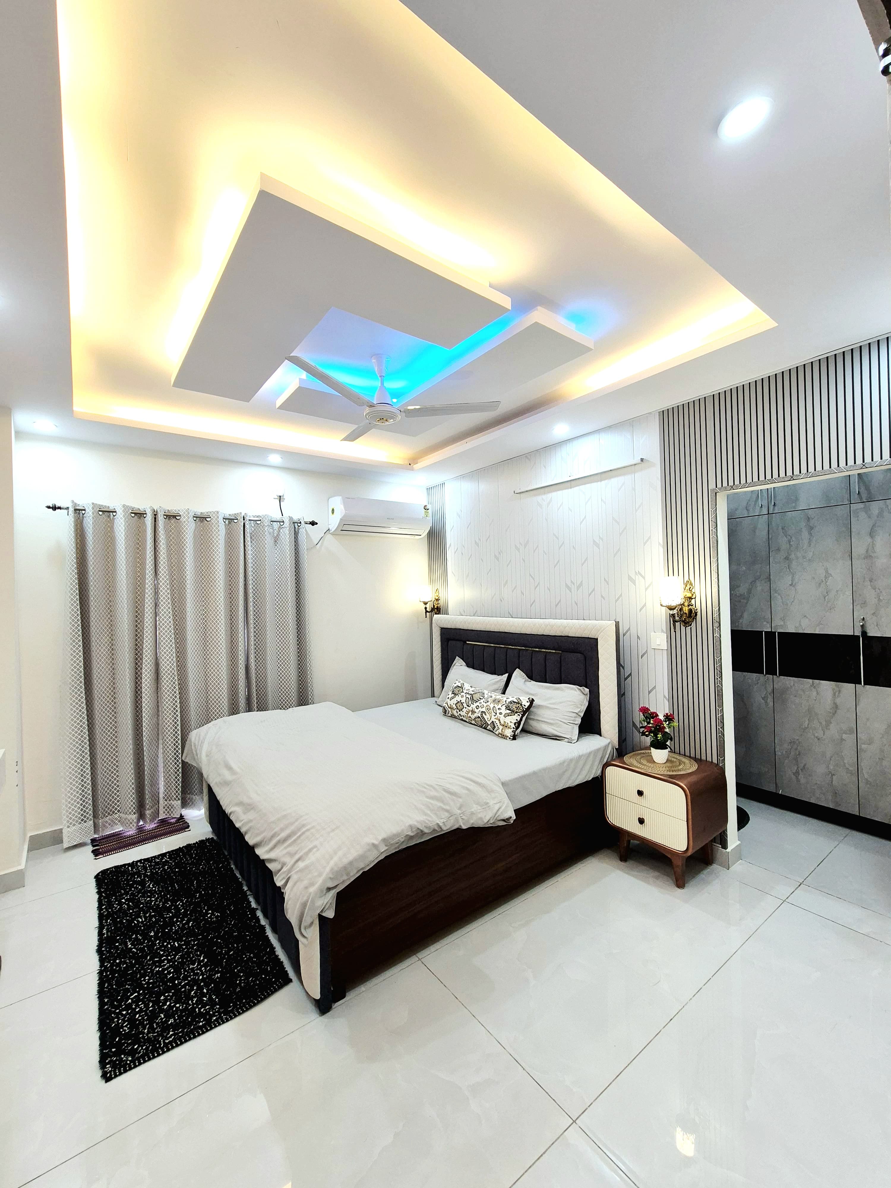 Luxuryloft - 2bhk home in the hills - Tap to explore photos