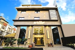 Hotel Grand Girdhar, Indore
